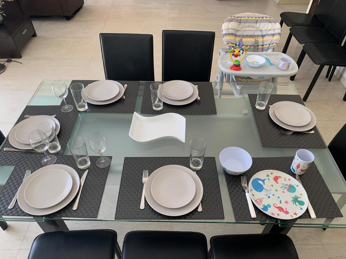 Oasis Exclusive @ Athenian Riviera Αθήνα